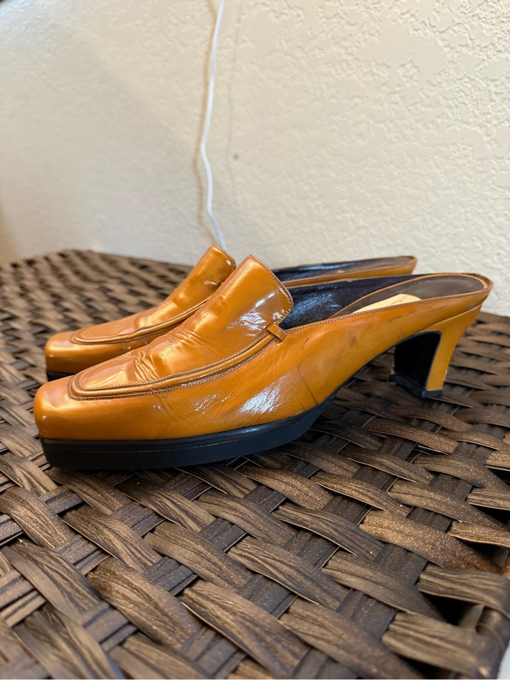 Mezlan Women's Cognac Leather Mule Heels - Slip-On Loafer Style